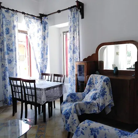 Epavli Sofia' S Two In Horto, 30m From The Sea *