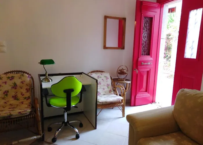 아파트 Epavli Sofia' S Two In Horto, 30m From The Sea