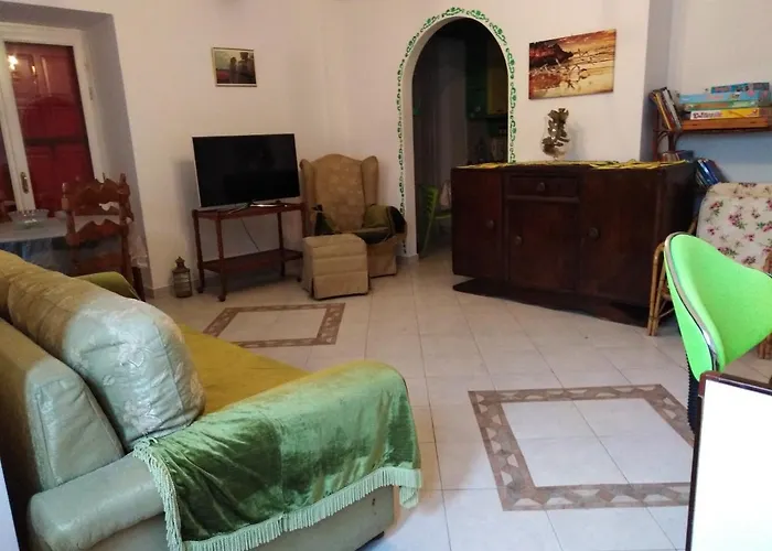 아파트 Epavli Sofia' S Two In Horto, 30m From The Sea