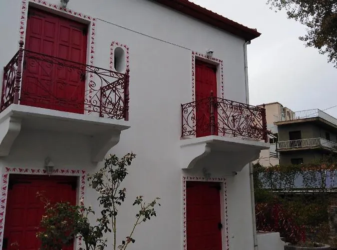 Epavli Sofia' S Two In Horto, 30m From The Sea
