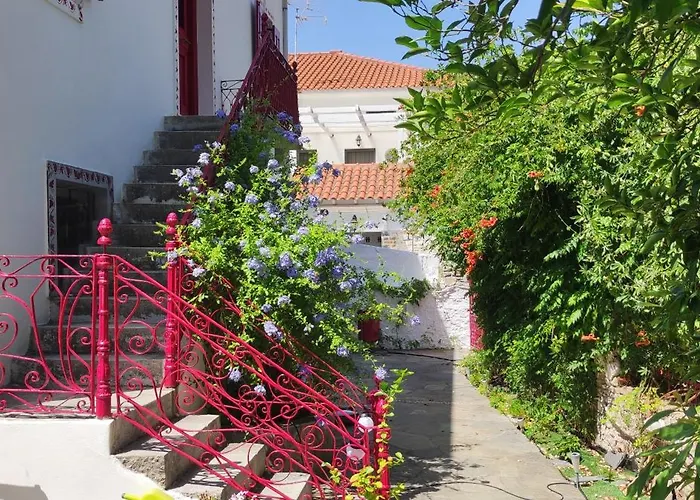 Epavli Sofia' S Two In Horto, 30m From The Sea 아파트 *