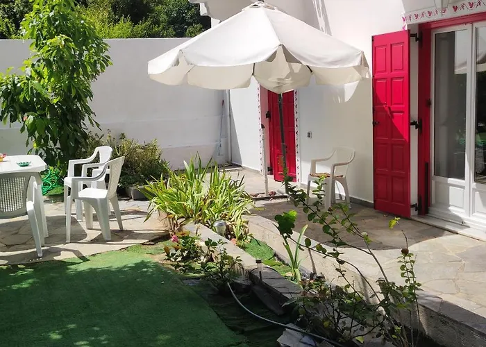 Epavli Sofia' S Two In Horto, 30m From The Sea