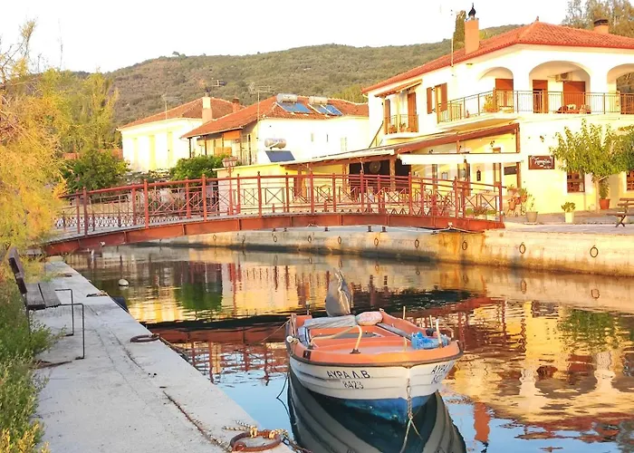 Epavli Sofia' S Two In Horto, 30m From The Sea *